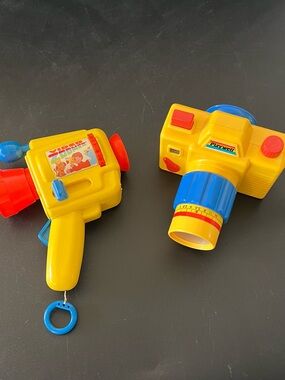 Vintage Plastic Kadaleoscope Camera & Tomy Video recorder. Kids Toys